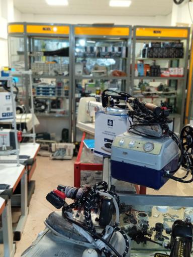 عکس فروشگاه و تعمیرات چرخ خیاطی محسن 