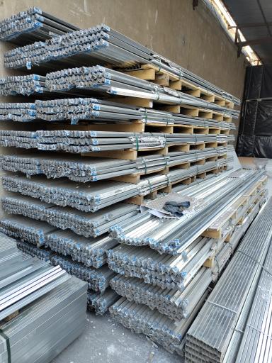 عکس جلوه سازان (تولید و پخش متعلقات سقف کاذب)