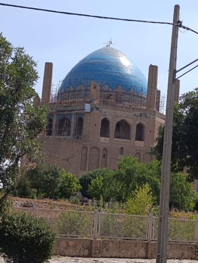 عکس درب ورودی گنبد سلطانیه 