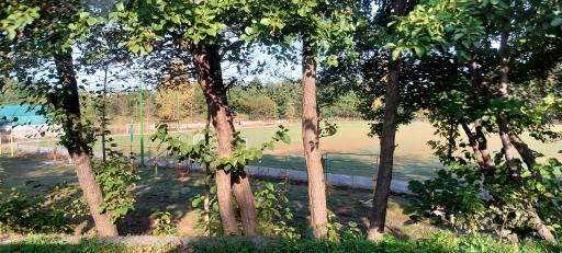 عکس زمین فوتبال اسبچین