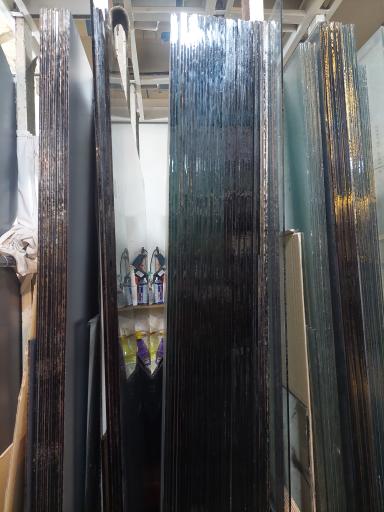 عکس شیشه بری صادقی