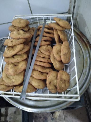 کارگاه شیرینی سنتی شور شیرین