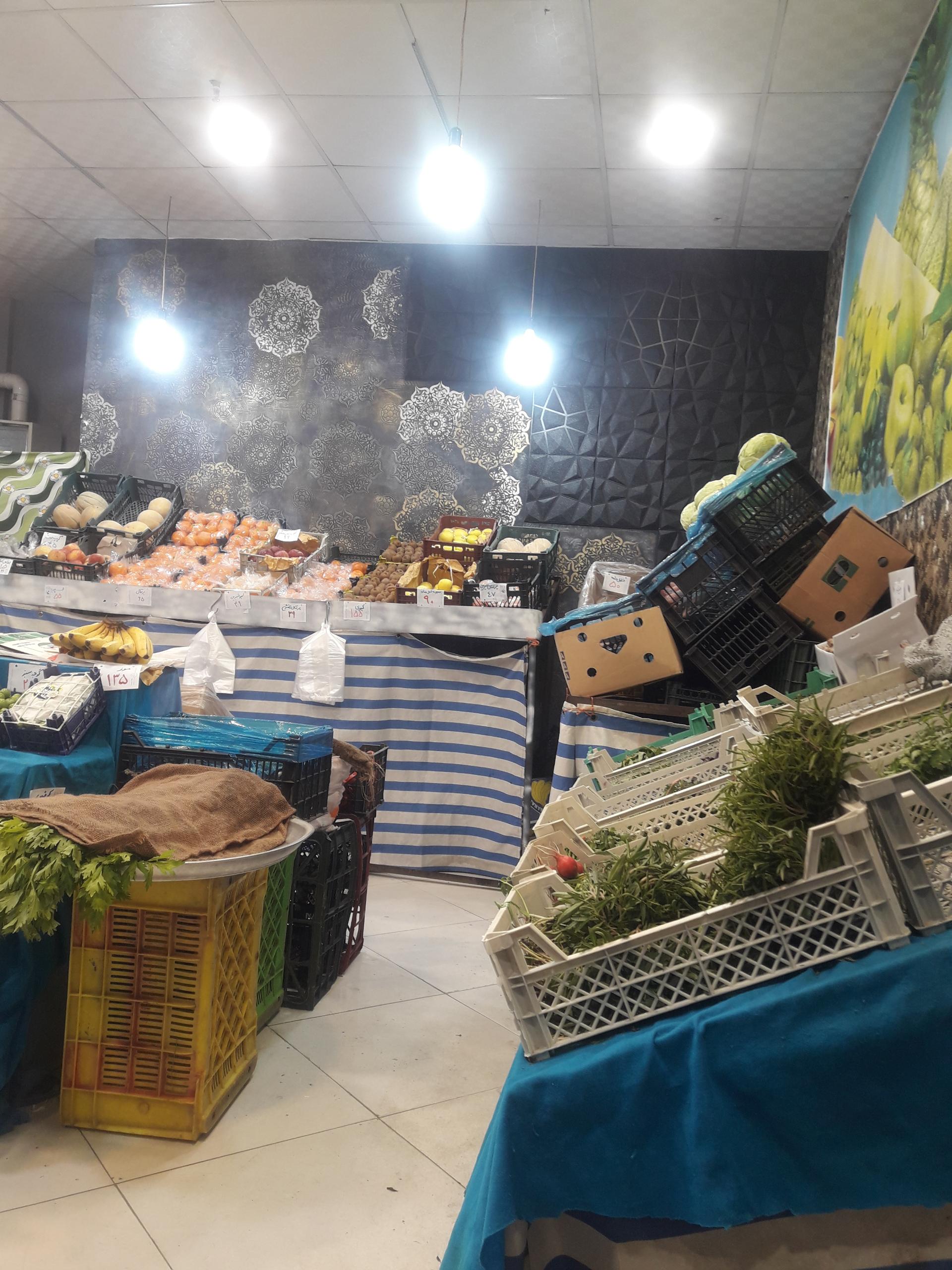 عکس میوه فروشی تمشک