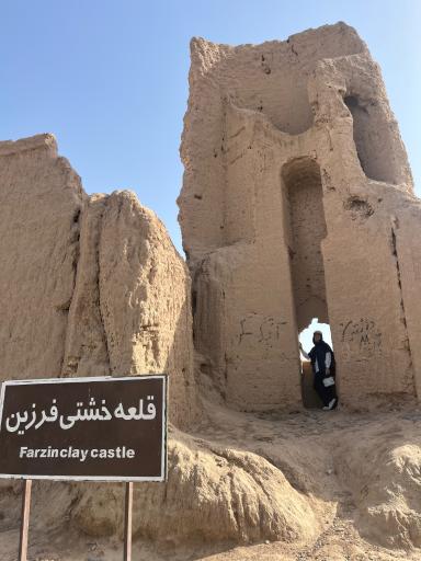عکس قلعه خشتی سیزان