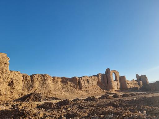 عکس قلعه خشتی سیزان