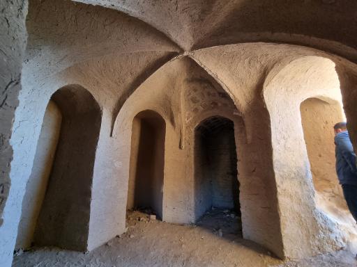 عکس قلعه خشتی سیزان