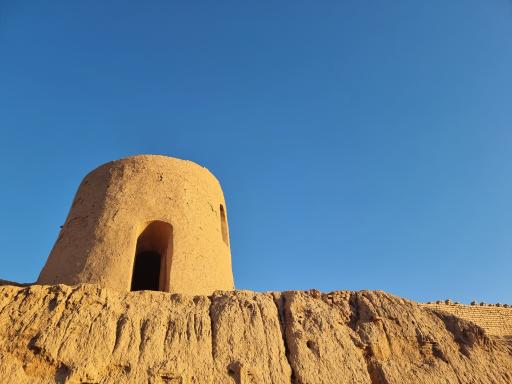 عکس قلعه خشتی سیزان