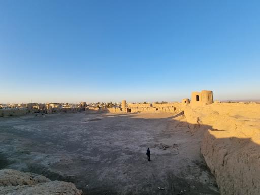 عکس قلعه خشتی سیزان