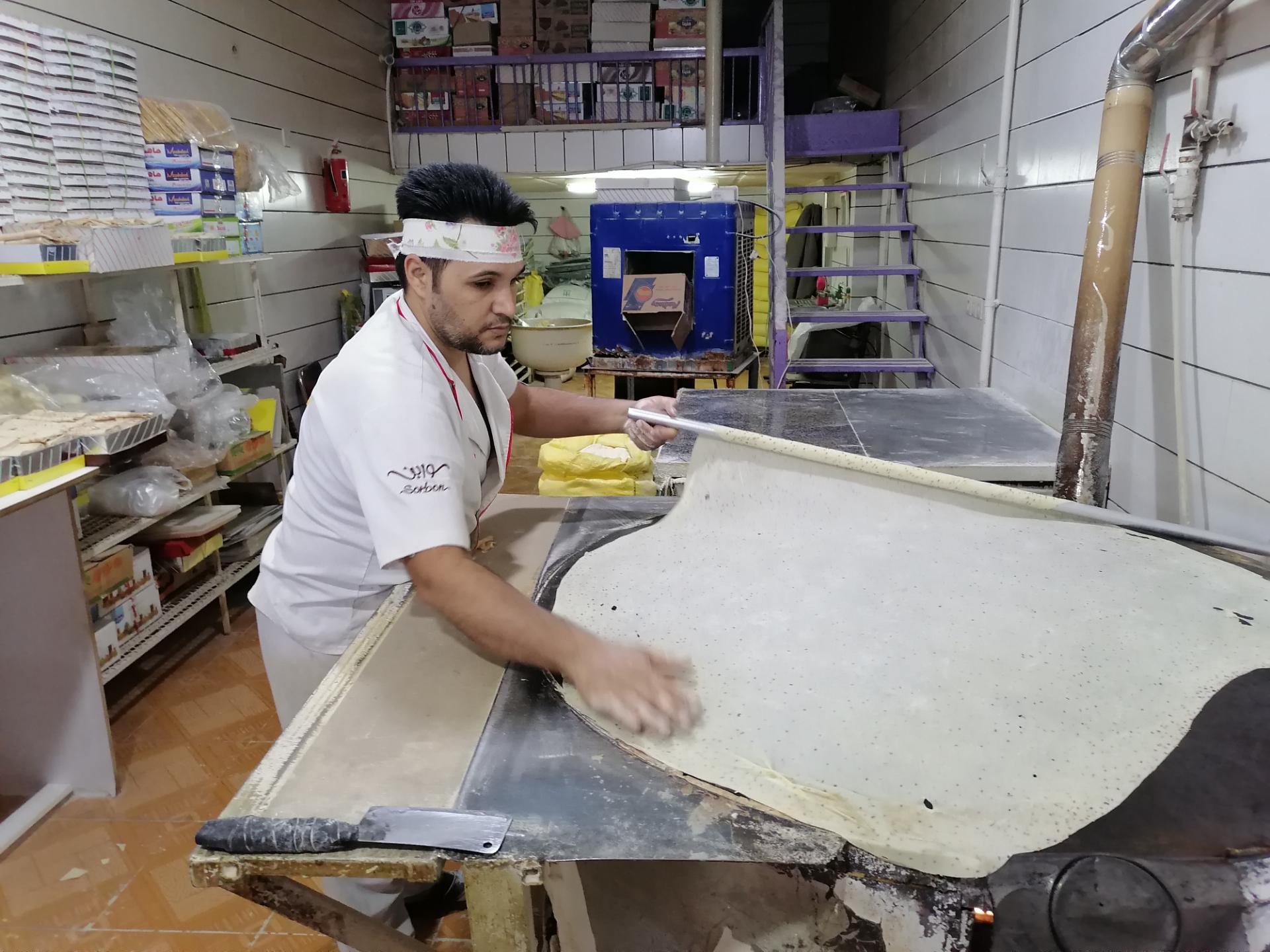 عکس نان قندی و یوخه پزی شیرازی 