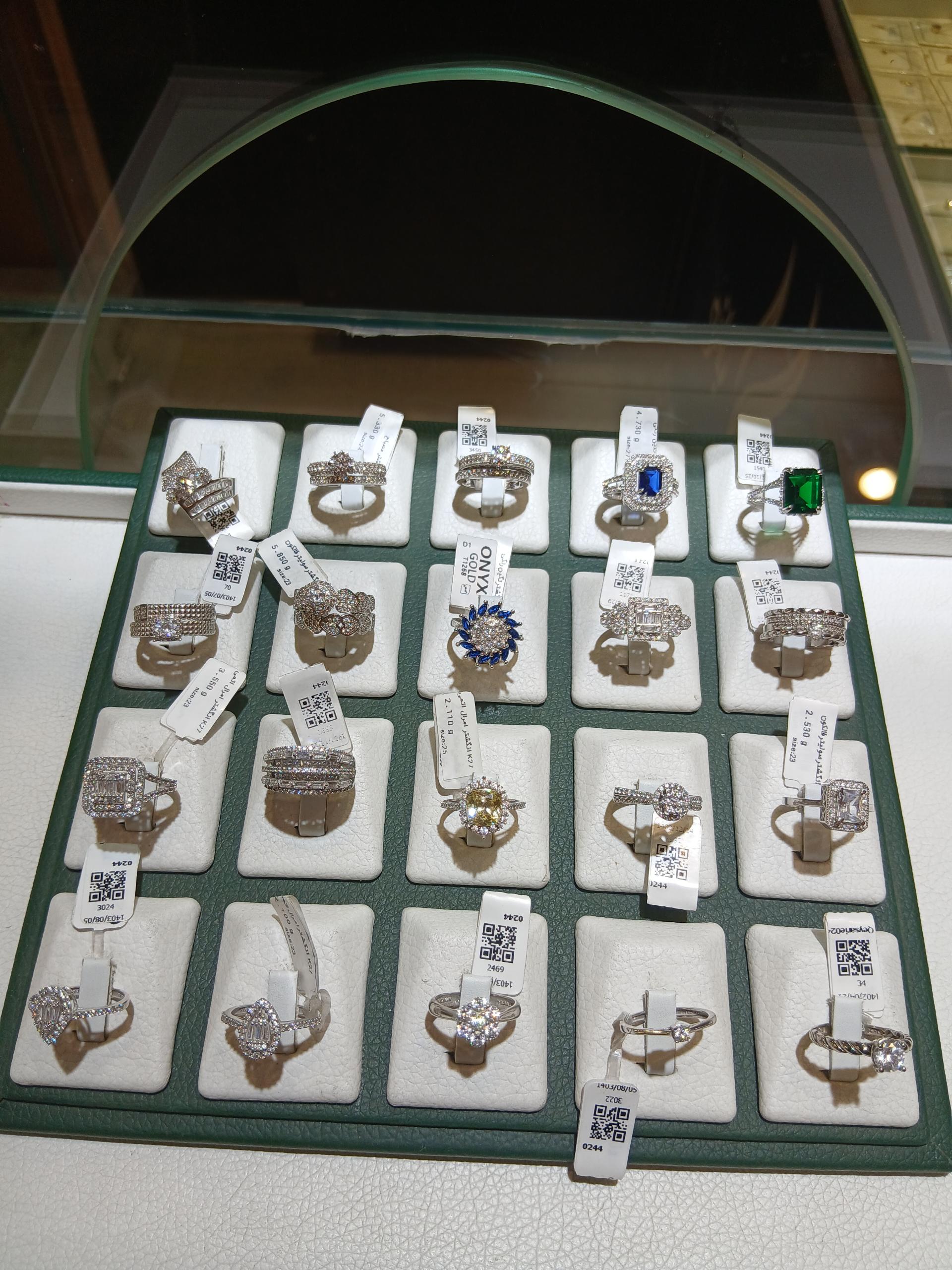 عکس گالری بانو