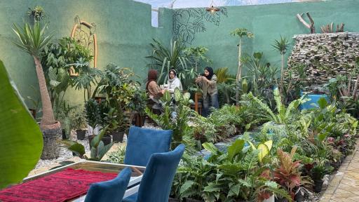 عکس کافه گل داربو