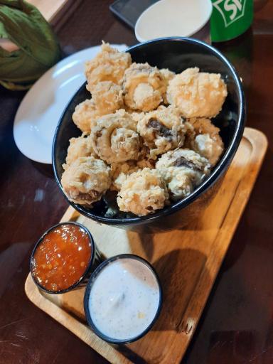 عکس کافه رستوران میم