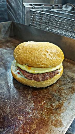 عکس فست فود لئو