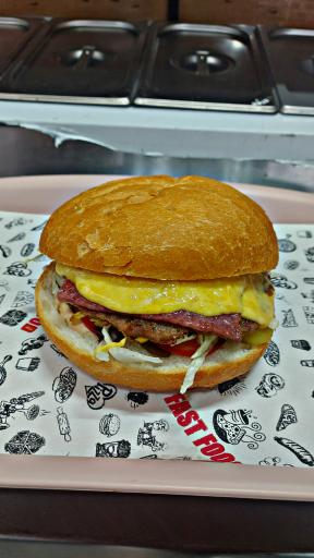 عکس فست فود لئو