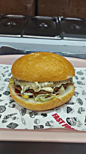 عکس فست فود لئو