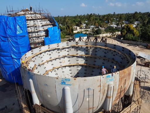 عکس کارخانه پتروسازه بین الملل آرام IPS