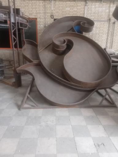 عکس کارگاه صنعتی وزیری 