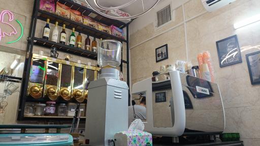 عکس کافه ریواس