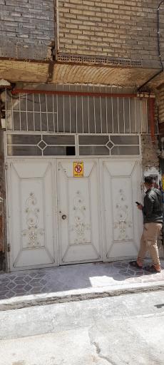 عکس کارگاه گچبری زارع