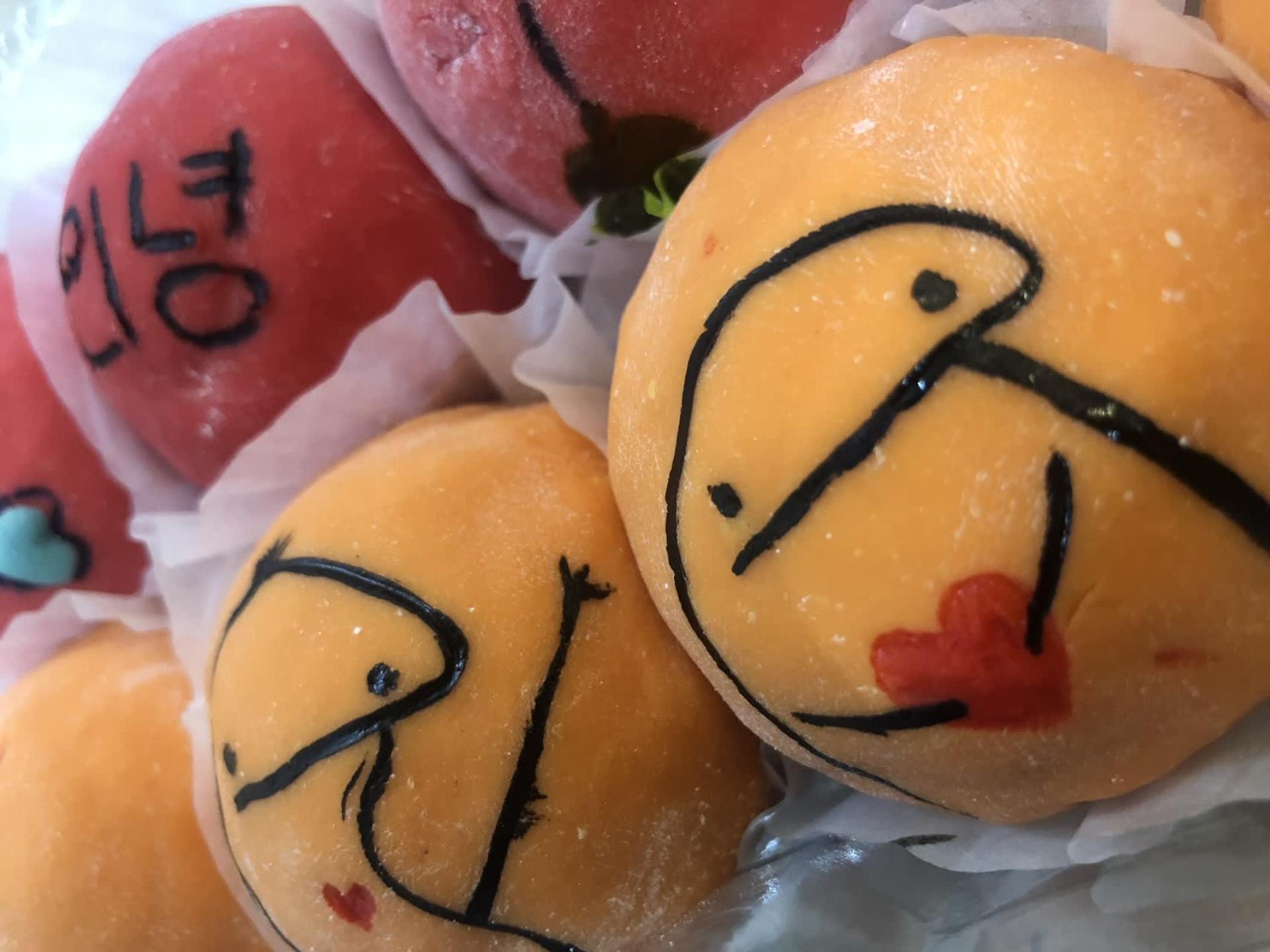 عکس فروشگاه شوکو دونات