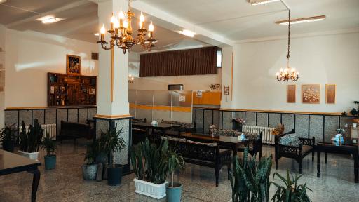 عکس کافه رستوران میرزا 