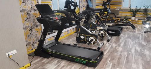 عکس باشگاه ورزشی زرین