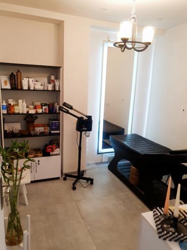 عکس سالن زیبایی طاهره پورخانعلی