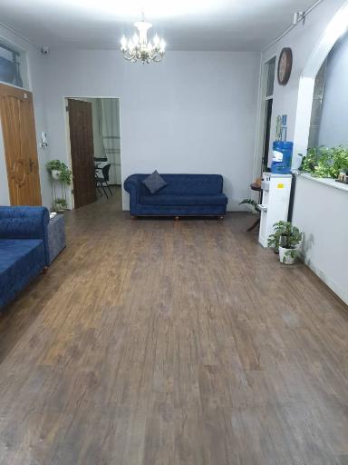 عکس کلینیک روانشناسی و روانپزشکی ریشه