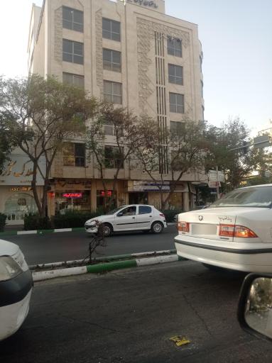عکس ساختمان پزشکان کیان
