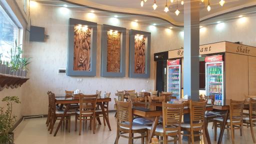 عکس کافه رستوران لاویز