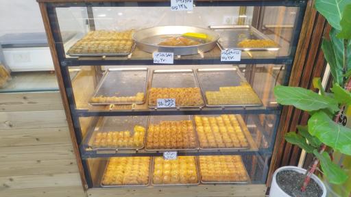 عکس کافه نان و شیرینی آیتا 