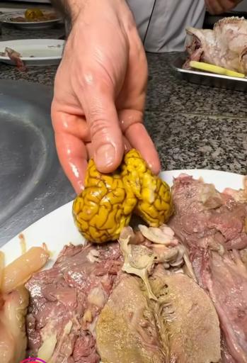 عکس کله پزی بابا خاکی