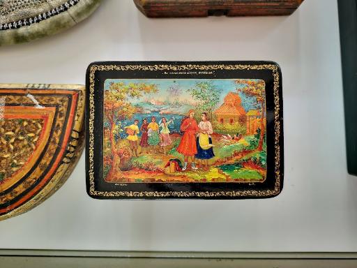 عکس موزه شخصی سکه و مردم شناسی حیدرزاده