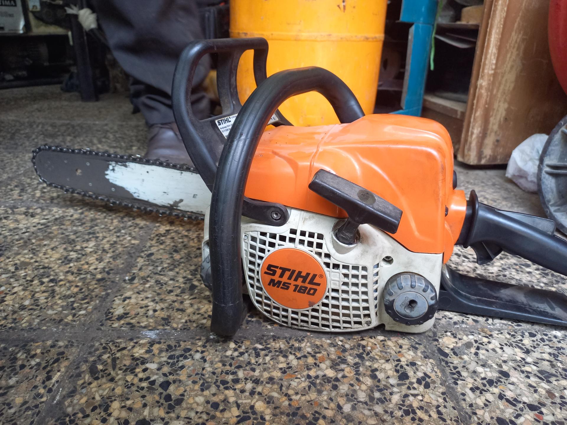 عکس فروشگاه و تعمیرگاه لوازم کشاورزی توکل