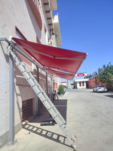 عکس کارگاه تولیدی صنعت‌ سایبان