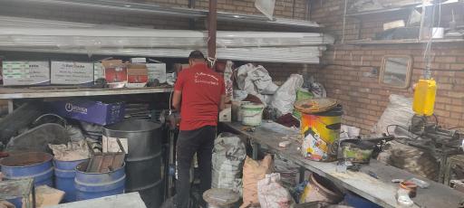 عکس کارگاه تولیدی صنعت‌ سایبان