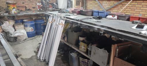 عکس کارگاه تولیدی صنعت‌ سایبان