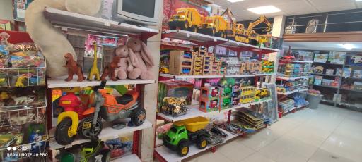 عکس شهر اسباب بازی پینوکیو