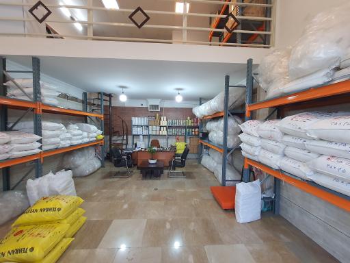 عکس تولید و پخش پلاستیک و نایلون اعتماد