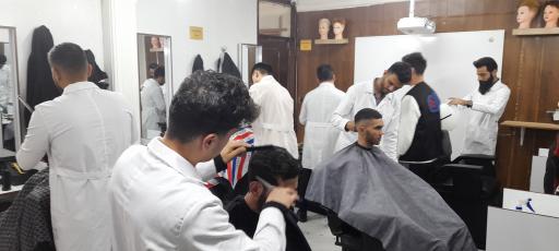 عکس آموزشگاه آرایشگری مردانه کوروش