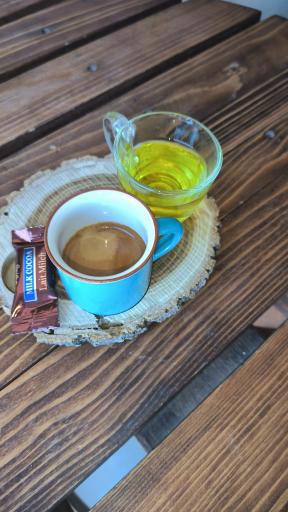 عکس کافه و فست فود مزمزه