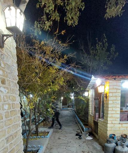 عکس سفره خانه سنتی بهارستان