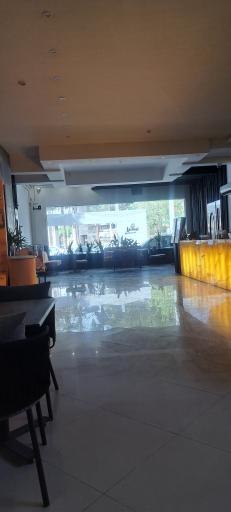 عکس کافه و رستوران و تالار زرسرخ 