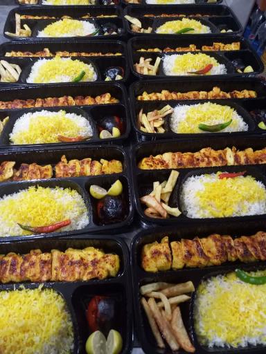 عکس تهیه غذای شرکتی کترینگ پارسی آنیسا