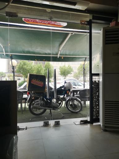 هات داگ نیم متری