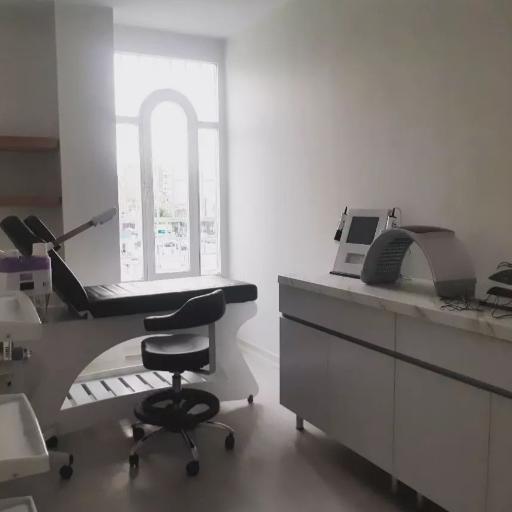 عکس کلینیک زیبایی نیدلا