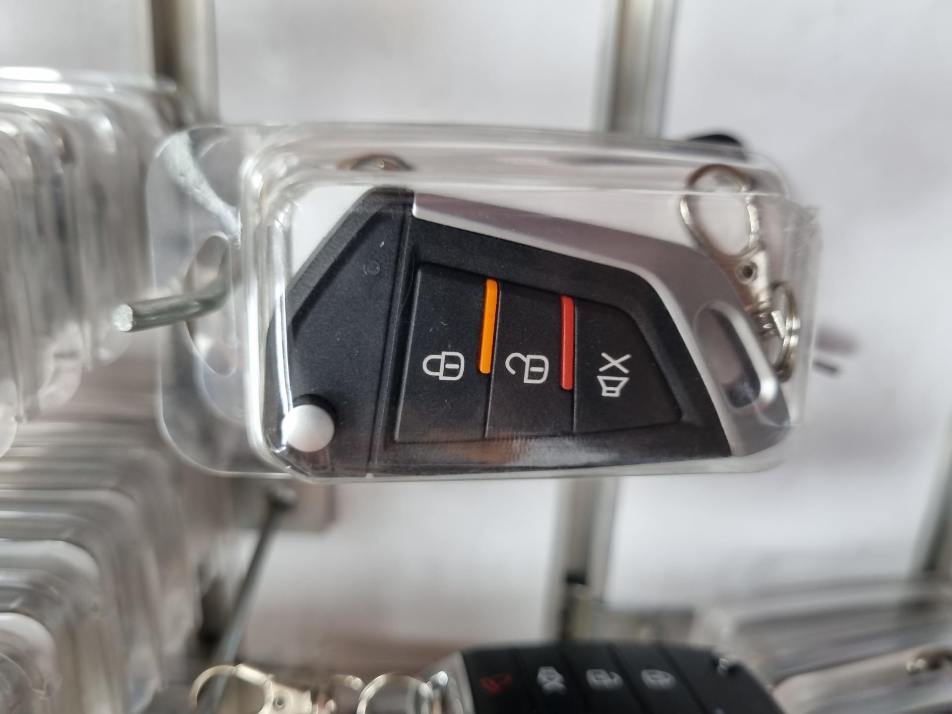 عکس تکنسین دزدگیر مهدی