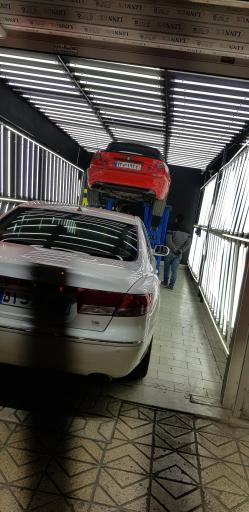 عکس کارشناسی رنگ محمد نقیبی 