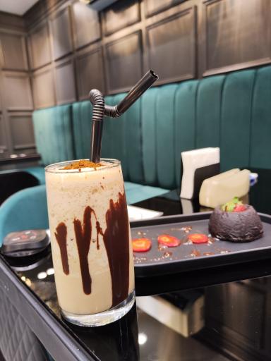 عکس کافه ملک (فرشته)