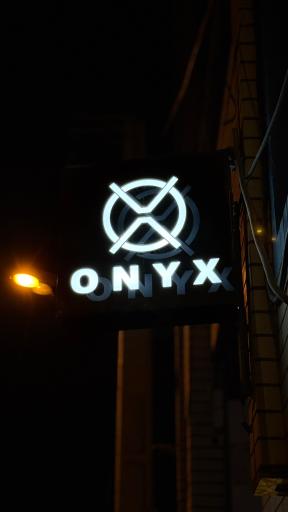 باشگاه بدنسازی انیکس